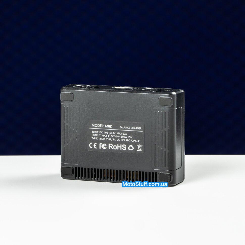 Зарядное устройство ToolkitRC M8D (2*DC 800 Вт)