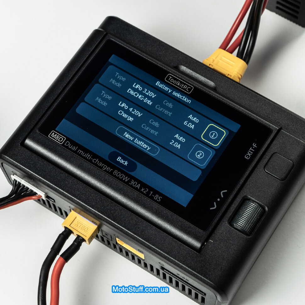 Зарядное устройство ToolkitRC M8D (2*DC 800 Вт)