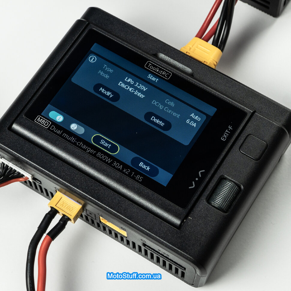 Зарядное устройство ToolkitRC M8D (2*DC 800 Вт)