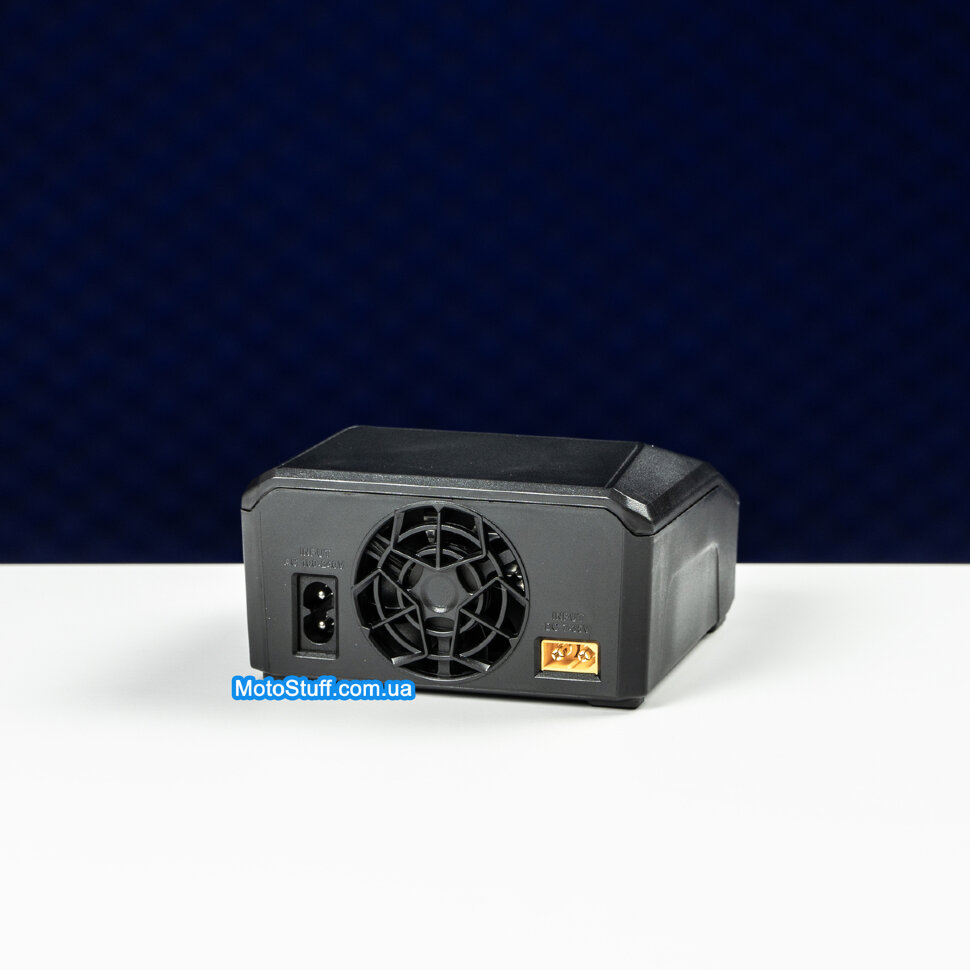 Зарядное устройство ToolkitRC M8AC (AC 200 Вт / DC 600 Вт) 