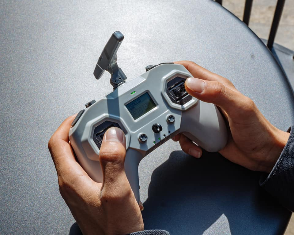 Пульт управления для FPV iFlight Commando 8 ELRS 2.4GHz