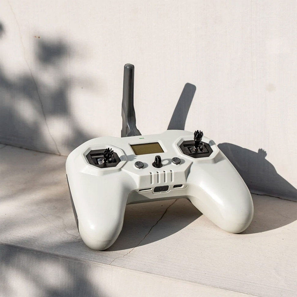 Пульт управления для FPV iFlight Commando 8 ELRS 2.4GHz