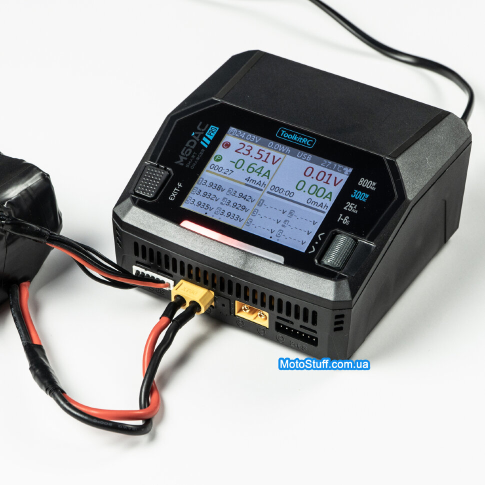 Зарядное устройство ToolkitRC M6DAC Pro (AC 330 Вт / 2* DC 400 Вт)