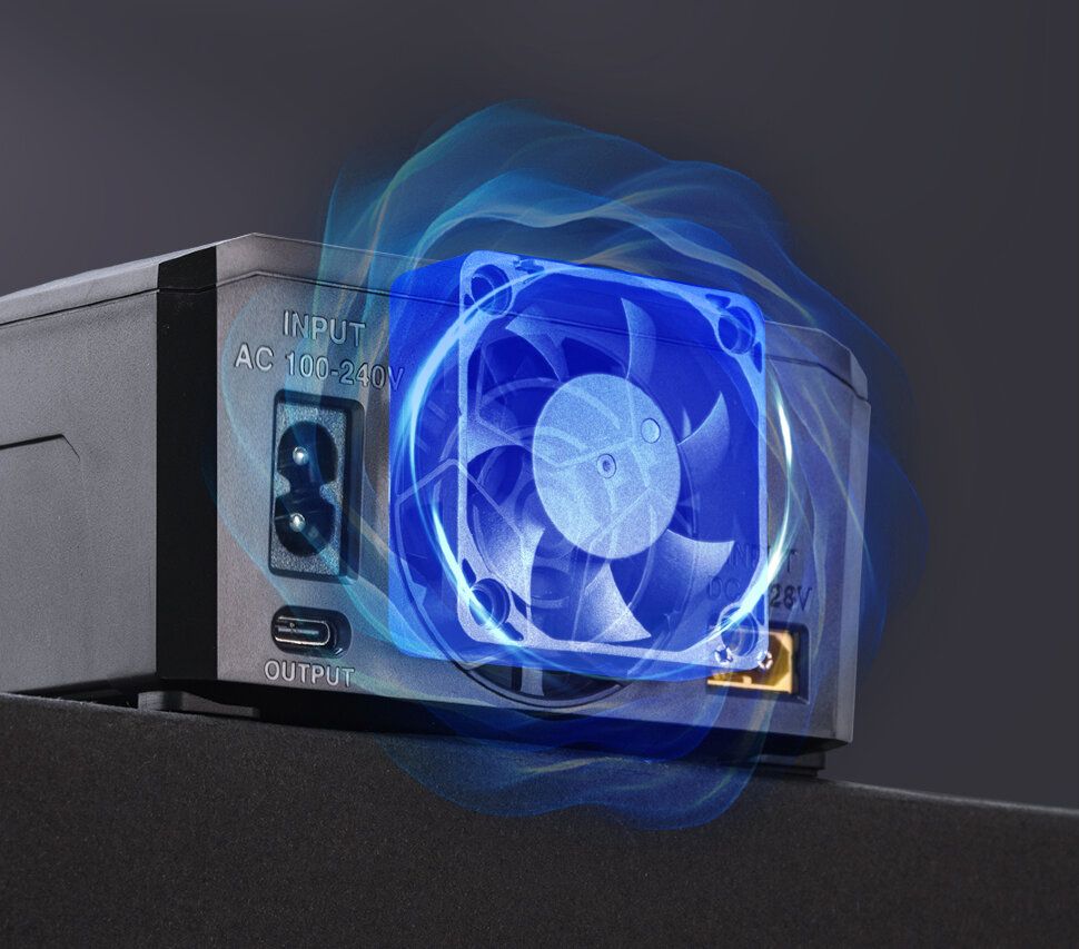 Зарядное устройство ToolkitRC M6DAC V2 (AC 220 Вт / 2* DC 400 Вт)